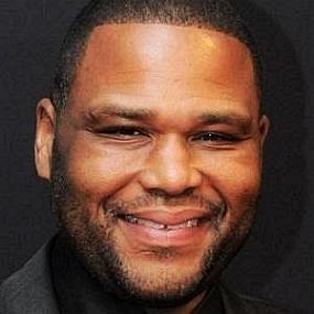 height of Anthony Anderson