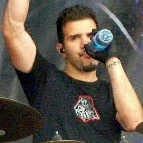 height of Charlie Benante
