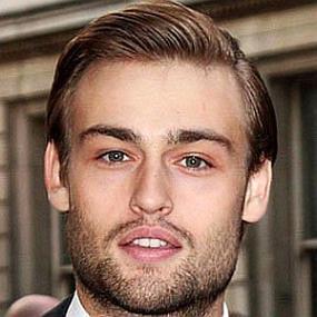 height of Douglas Booth