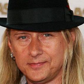 Jerry Cantrell worth