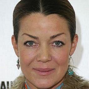 height of Claudia Christian