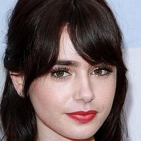 height of Lily Collins