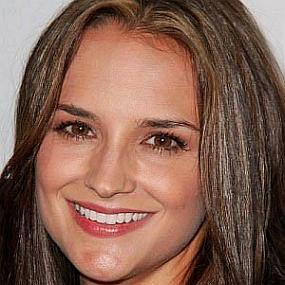 height of Rachael Leigh Cook