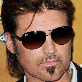 height of Billy Ray Cyrus