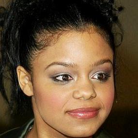 height of Fefe Dobson