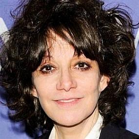 height of Amy Heckerling