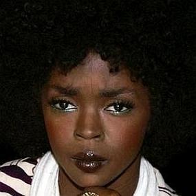 height of Lauryn Hill