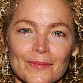 height of Amy Irving