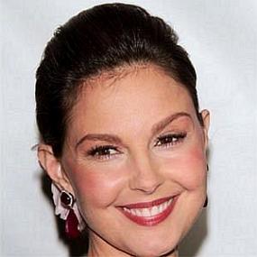 height of Ashley Judd