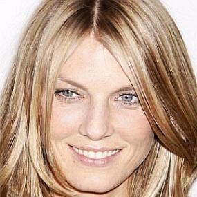 height of Angela Lindvall