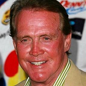 height of Lee Majors