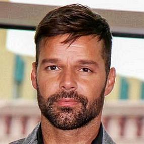 height of Ricky Martin
