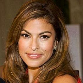 height of Eva Mendes