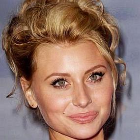 height of Aly Michalka
