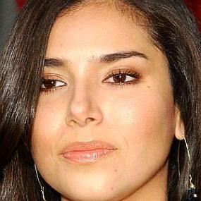 height of Roselyn Sanchez