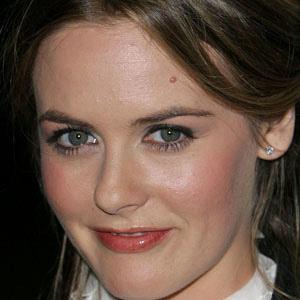 height of Alicia Silverstone