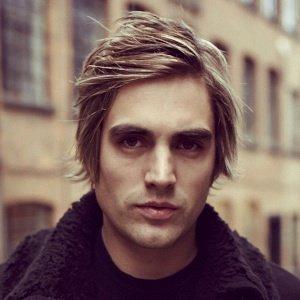 height of Charlie Simpson