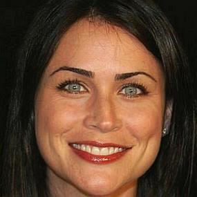 height of Rena Sofer