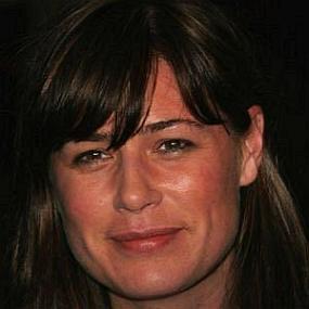 height of Maura Tierney