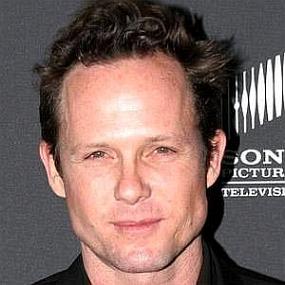 height of Dean Winters